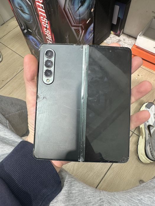 Samsung z fold 3