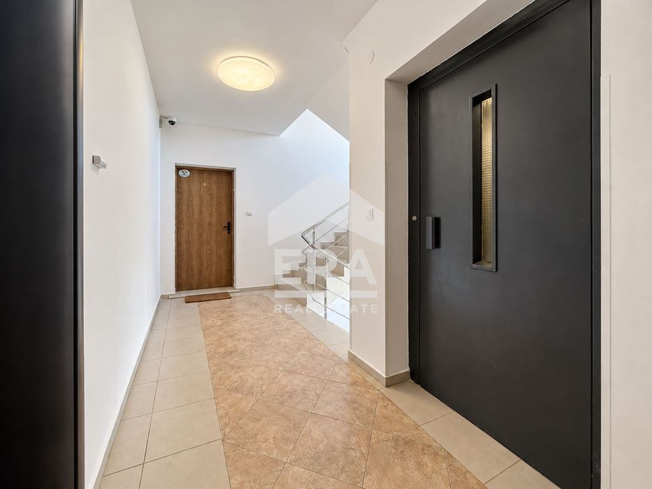 Продава се Тристаен апартамент в София, Люлин 10 - 117 кв.м за 2983 €/кв.м - Снимка #10
