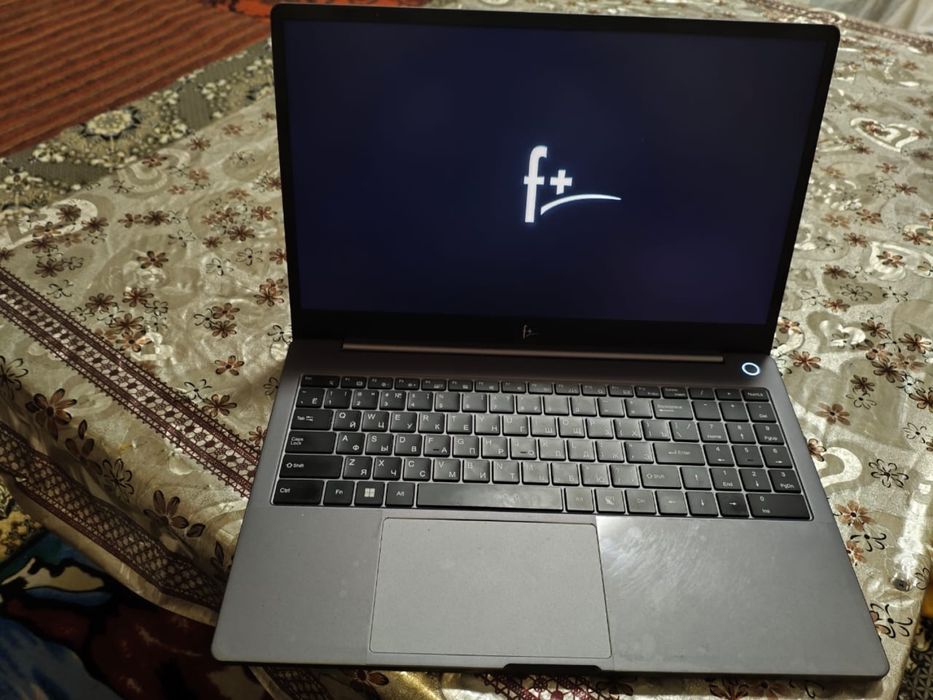 Ноутбук состояни хорошой