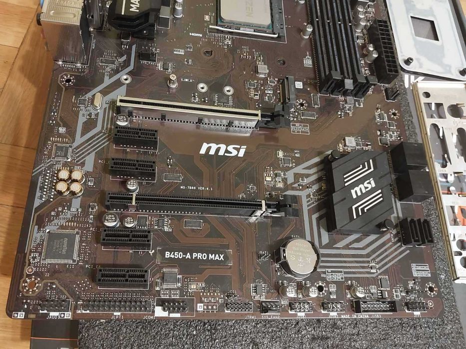 AMD Ryzen 7 3700X + MSI B450-A Pro MAX