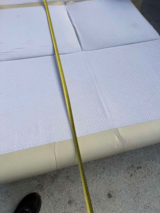 Кожен диван – разтегателен, с функция сън