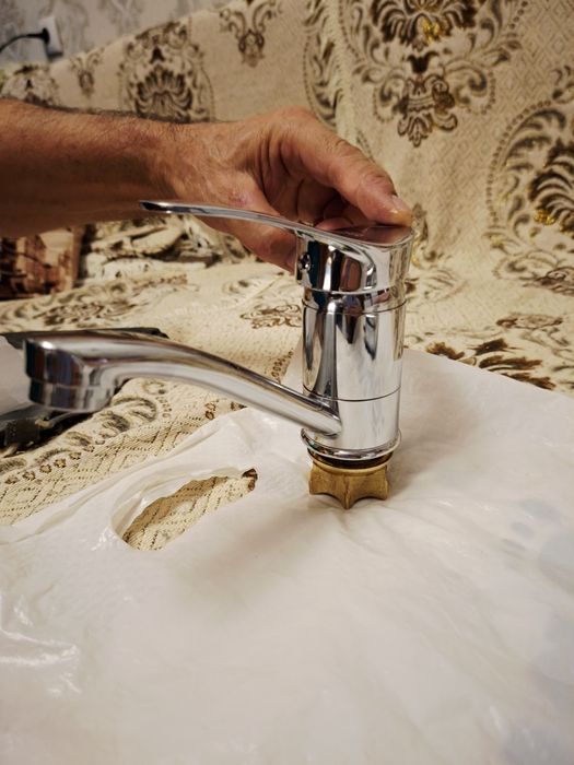 Продам смесители