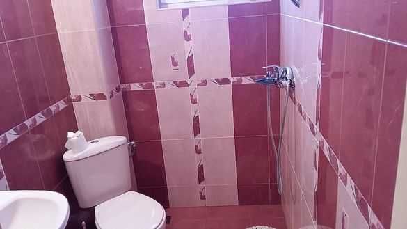 Дава се под наем Тристаен апартамент в Бургас, Меден рудник - зона А - 80 кв.м за 96.9 € - Снимка #15