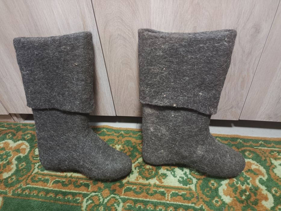 Продам    валенки