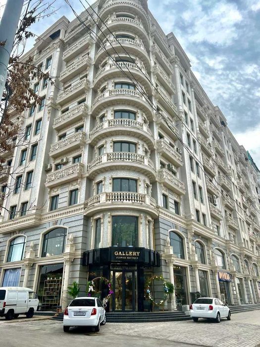 Владелец! Новостройка 2х-комнатная, Центр. ЖК"Лабзак".