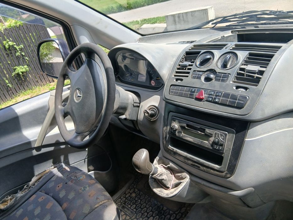 Dezmembrez Mercedes VITO W639 2005 2006 2007 2008 2.2 diesel