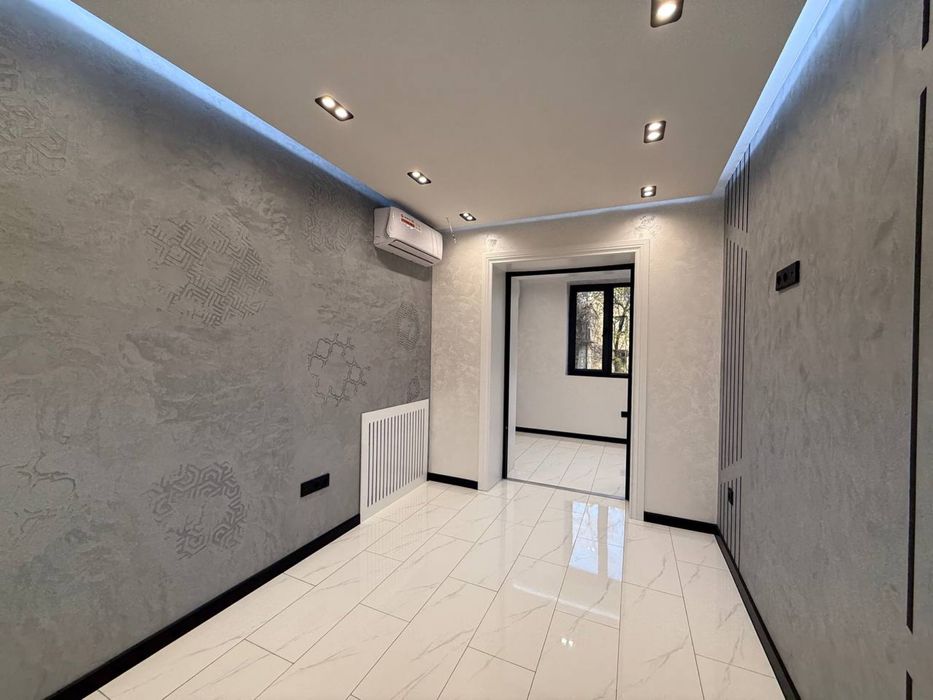 Продаётся Срочно Нещилое Помещения Ц.1 Ор-р Эко Парк 1/Линия