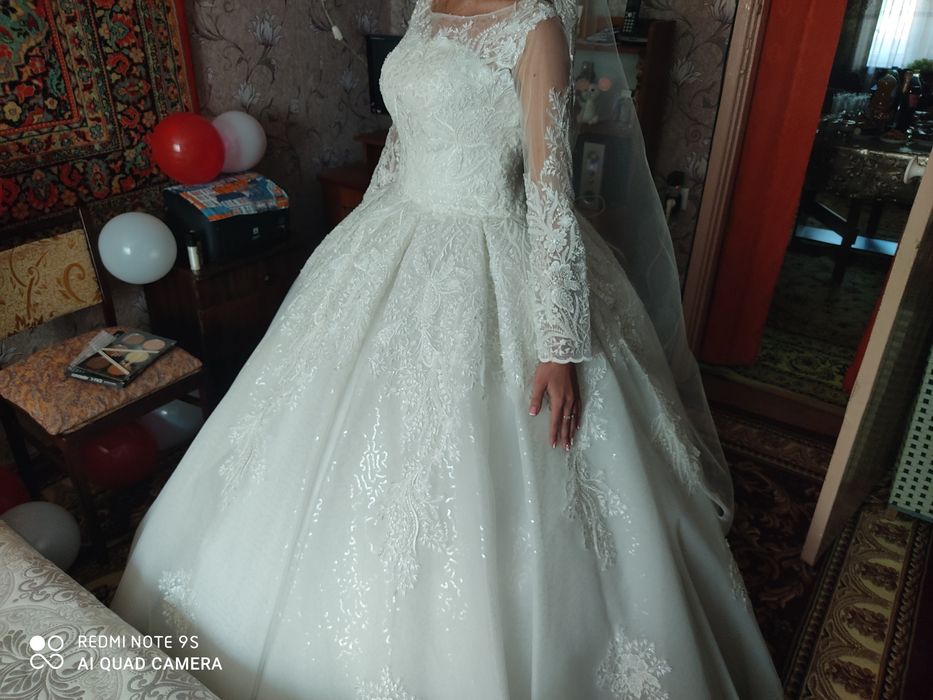 Продам свадебное платье