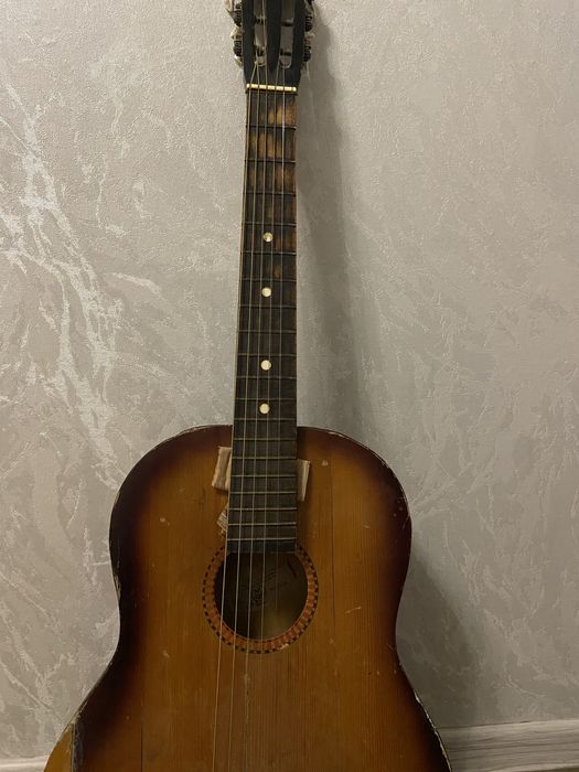 Гитар прадаю на запшасть