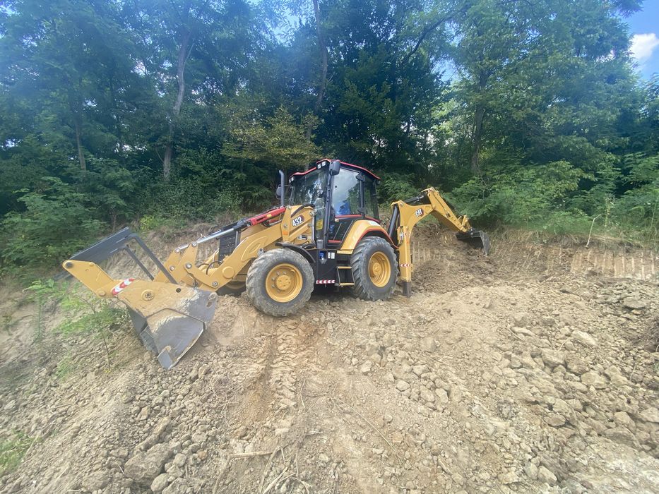 Inchiriez buldoexcavator