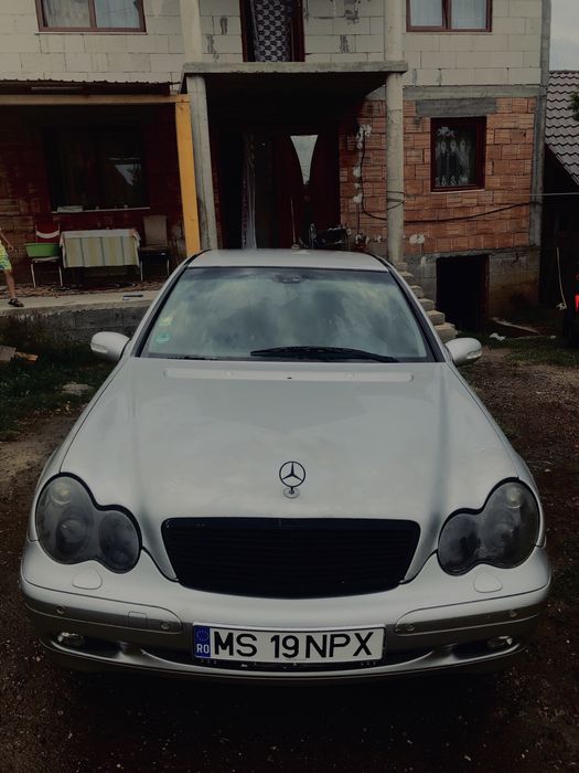 Vand /schimb mercedes w203 2.7 beniza