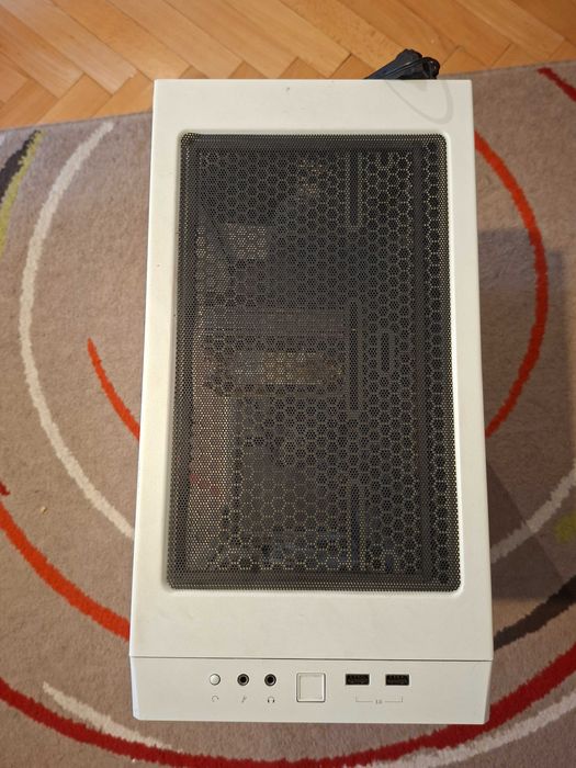 Продавам геймърски компютър AMD Ryzen 7 5800X  NVIDIA GeForce RTX 3070  RAM: 32 GB 2TB SSD