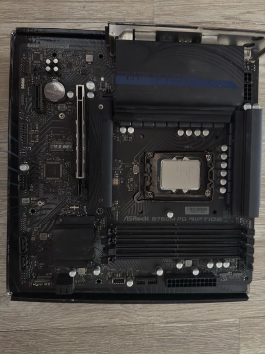 Asrock B760M Riptide + I5 12400F
