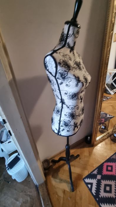 Manechin croitorie cu stativ din lemn masiv