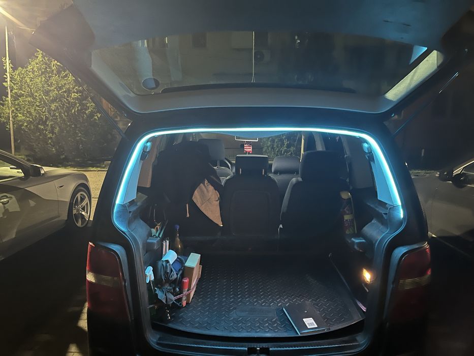 Vand Vw touran.