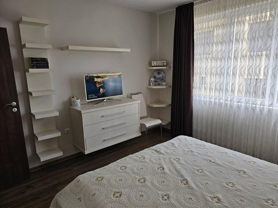 Продава се Тристаен апартамент в Бургас, Сарафово - 110 кв.м за 2200 €/кв.м - Снимка #4