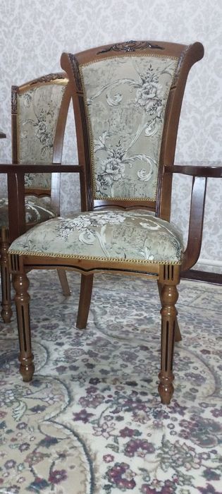 Стол стул сотилади