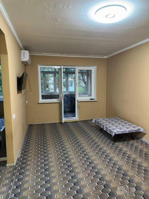 2/3 xona qilingan uy ijaraga beriladi Kirgili Pelikan