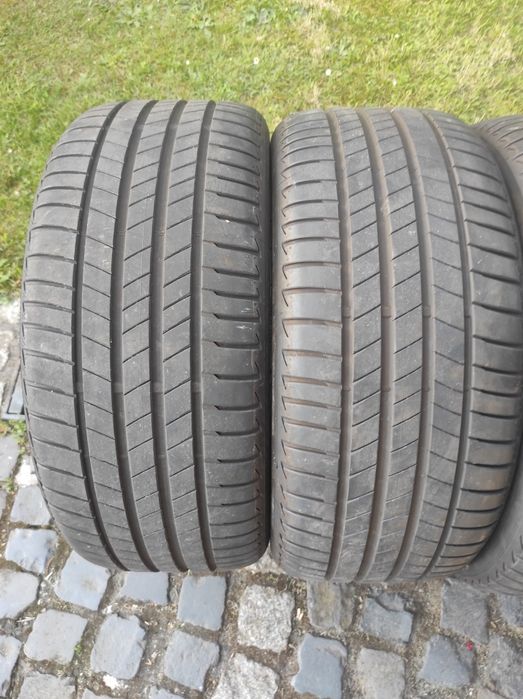 245/40/19 Bridgestone