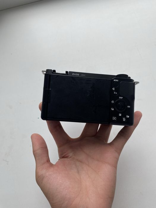 Камера Sony ZV-E10