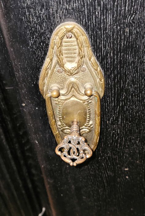 Mobilier de colectie - maro / negru