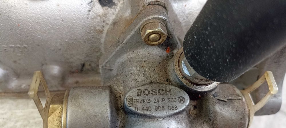 6 цилиндрова помпа BOSCH