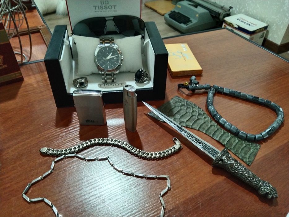 Продается часы тиссот