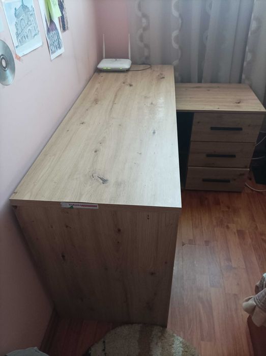 Mobilier birou elevi sau afaci