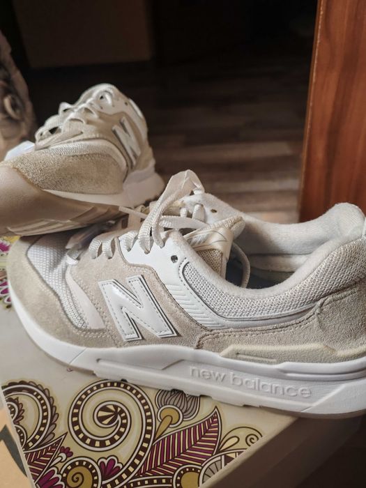 Дамски маратонки "New Balance"