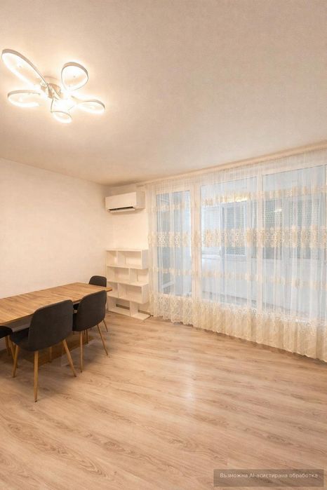 Дава се под наем Тристаен апартамент в Пловдив, Център - 70 кв.м за 598.23 € - Снимка #1