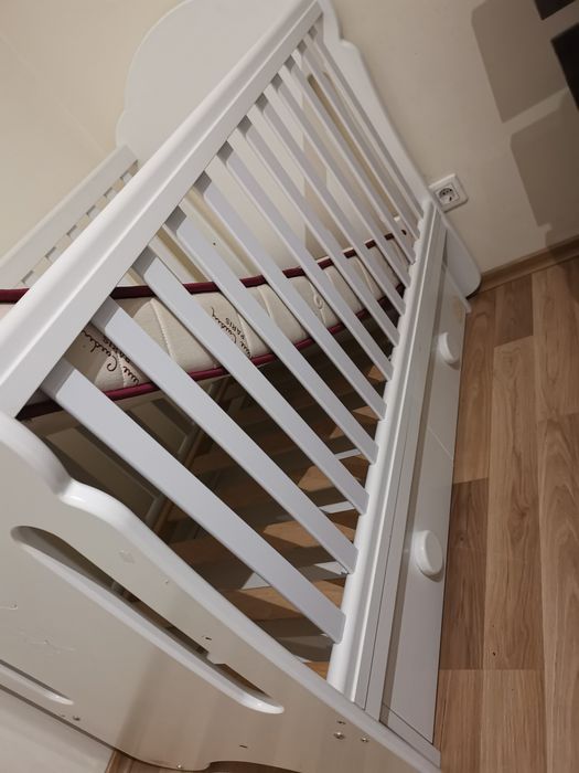 Дървено бебешко/детско легло Lorelli Matrix New с матрак Pierre Cаrdin