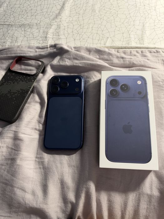 Vand iPhone 17 PRO 256gb 92% baterie