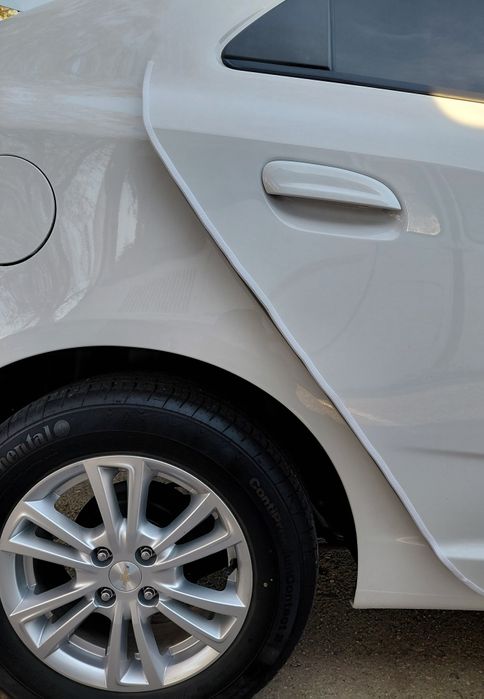 Уплотнитель универсальный на авто