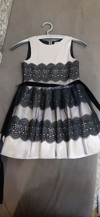 Платье нарядное для девочки