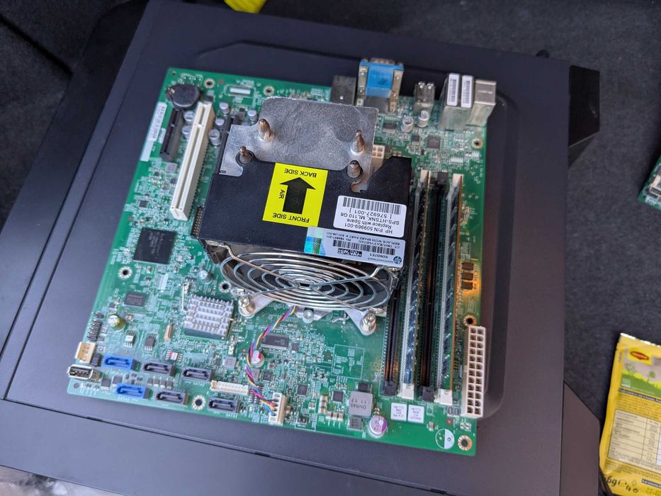 Placa de baza server + CPU + Ram - HP Proliant ML110