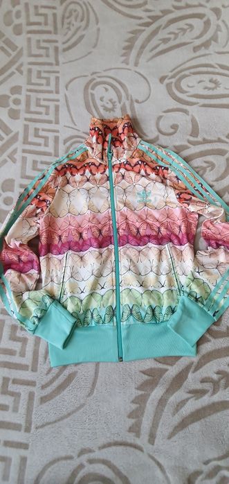 Страхотен екип Адидас