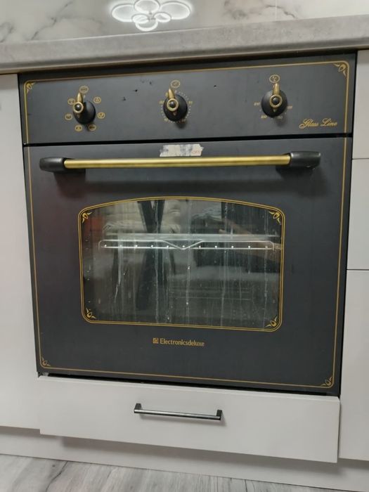 Продам духовой шкаф