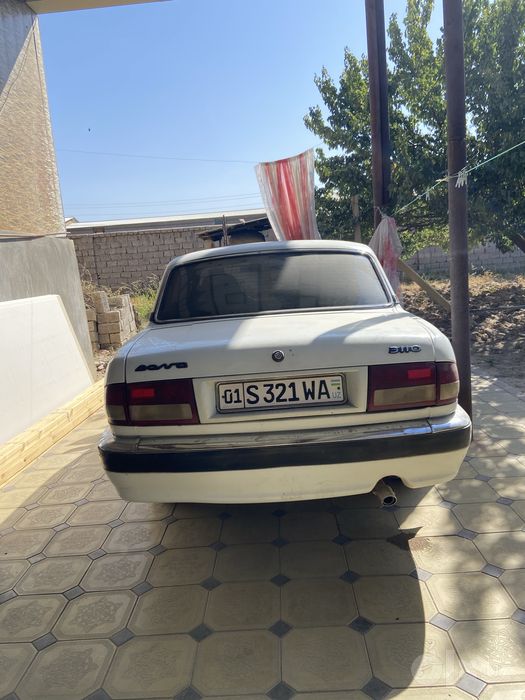 gaz 3110 sotiladi 2000  yil