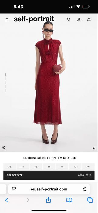 Rochie self portrait