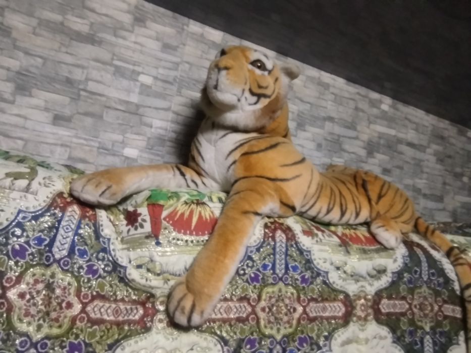 Йулбарс мяхкий игрушка продаю