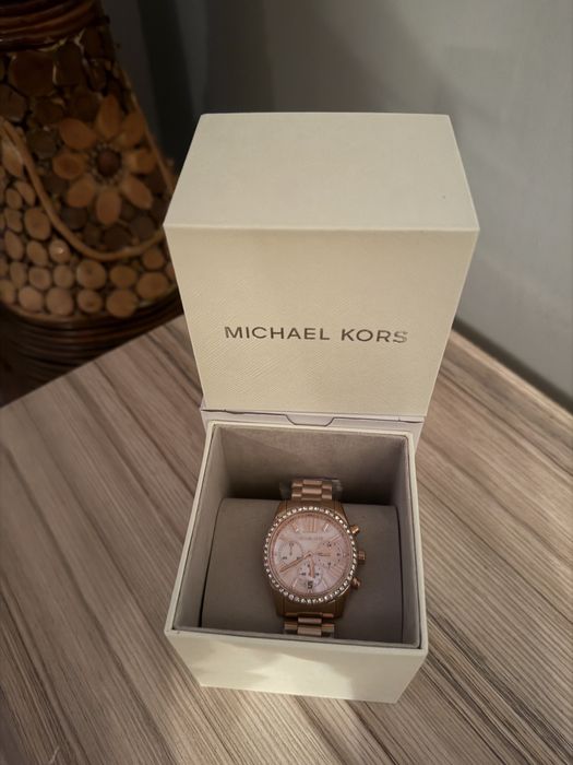 Часовник Michael Kors rose-gold