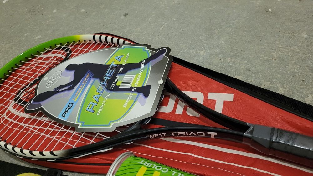 Set 2 rachete tenis de câmp NOI + mingi + husă