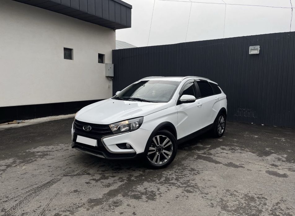 Lada Vesta Cross 1,8L/2019 Avtomat