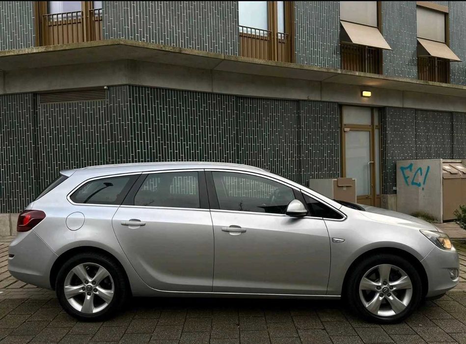 Продавам опел астра