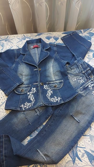 Одежда для девочки 3-4 лет