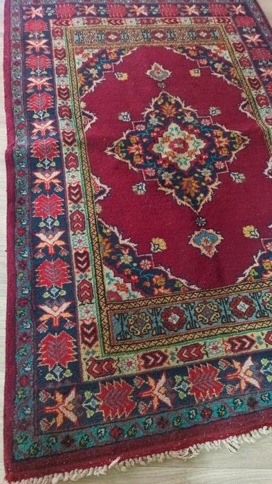 Котленски килим със забележка