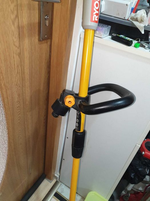 SUPER OFERTĂ  De vânzare trimer Ryobi.