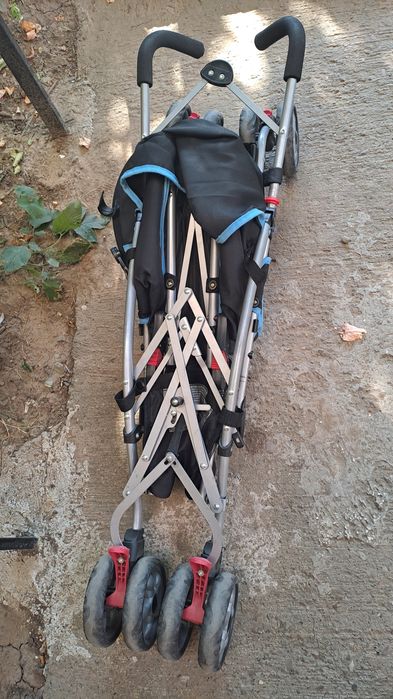 Cărucior de copii pliabil tip "sport"
