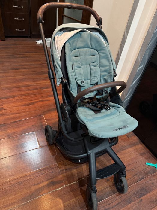 Продам прогулочную коляску Easywalker