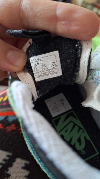 Бебешки кецове Vans 21.5 номер